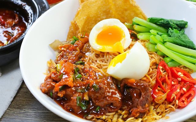 Chị Huyền - Mì Trộn, Xiên Que & Ăn Vặt