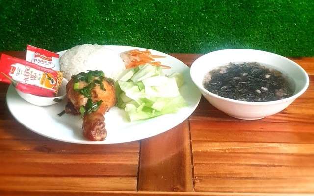 Tiệm Cơm Huỳnh Gia