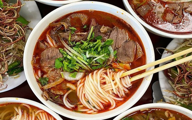 Bún Bò Hiếu 246