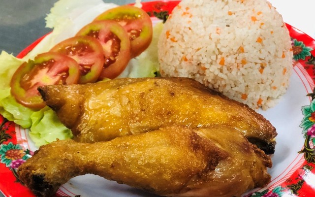 Kim Ngân - Cơm Gà Xối Mỡ