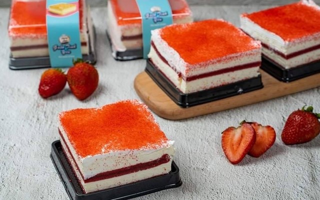 Tiệm Bánh Dâu Tây - Đội Cấn