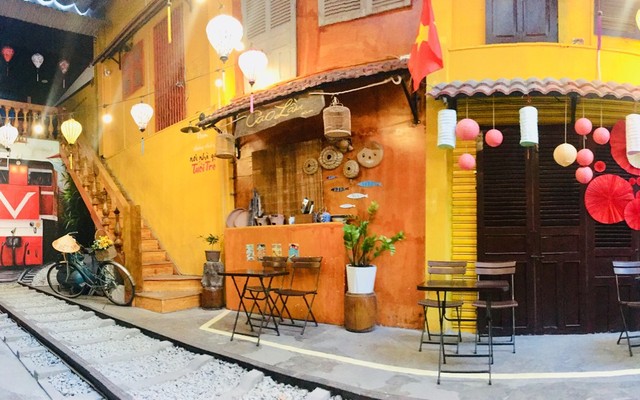 Ga Cần Thơ - Food & Drinks