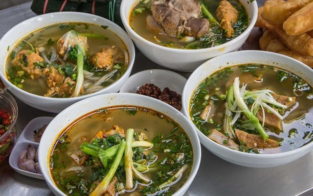 Bánh Canh Đường Ray - Ngô Thị Nhậm