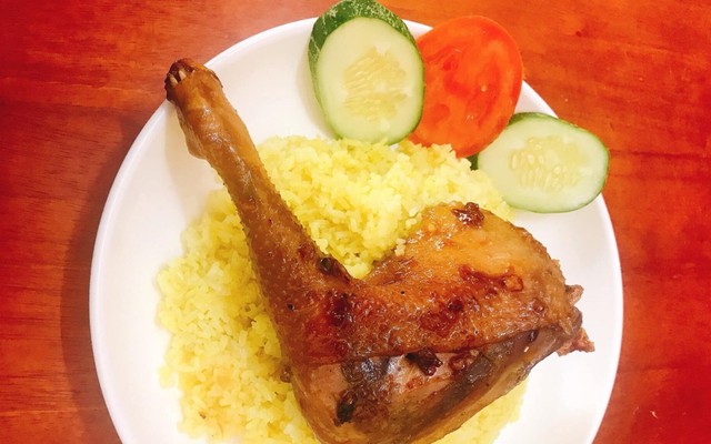 Cơm Gà Bà Tý - Ngô Quyền