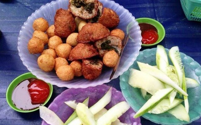 Ăn Vặt Vân Nhi - Cá Viên Chiên & Bánh Tráng - Bùi Xuân Phái