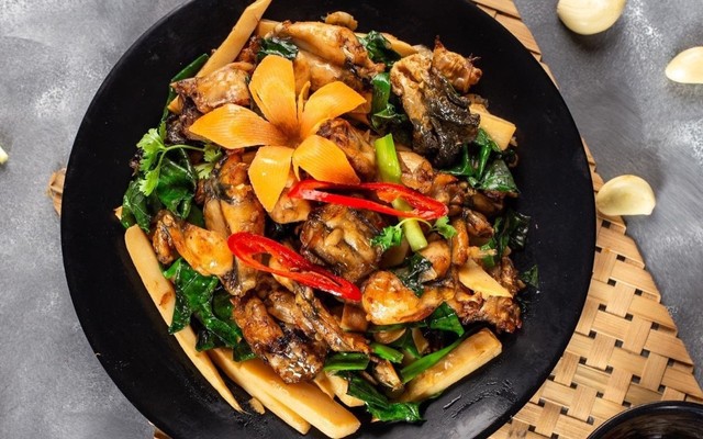 Lẩu Nướng Na Na - Triều Khúc