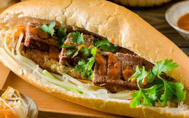 Bánh Mì Giang Phương - Trung Phụng