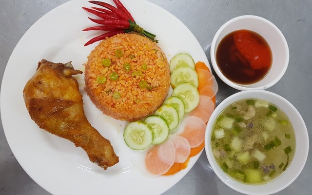 Cơm Gà 302