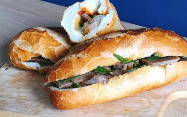 Bánh Mì Chị Lan - Bà Huyện Thanh Quan