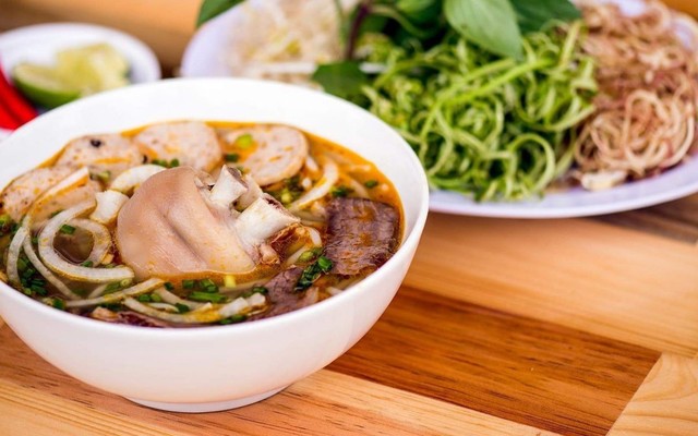 Bún Bò Huế Tú Huyền