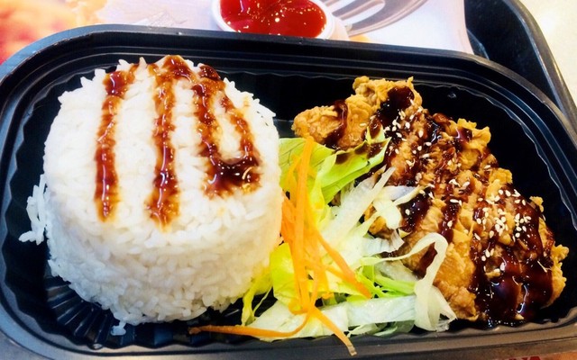 Bếp Nhà Su Kẹo - Mì Indomie & Cơm Gà