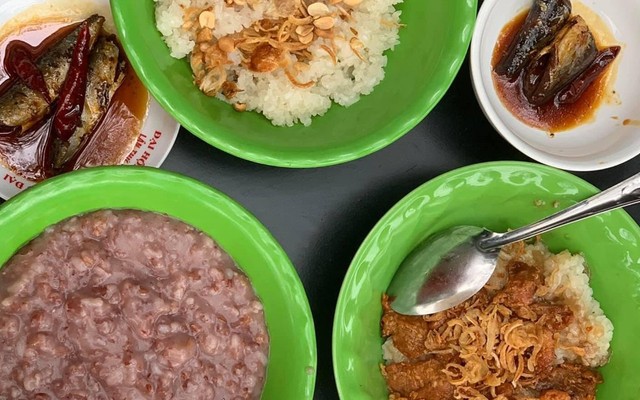 Xôi Pi - Xôi Thịt Nướng