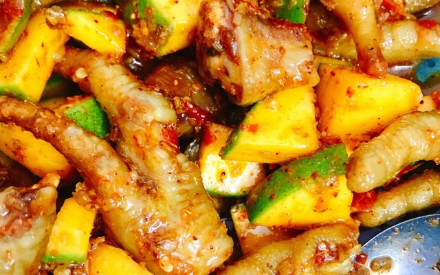 Chân Gà Bé Chi - Trần Quang Khải