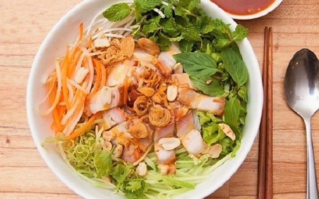 Cô Sen - Bún Mắm & Mì Quảng