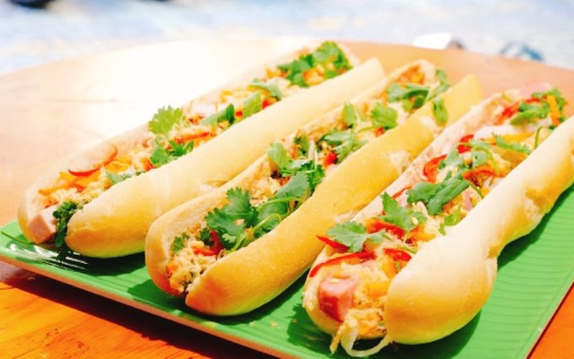 Bánh Mì Que Bàu Cát - 100 Lê Bình