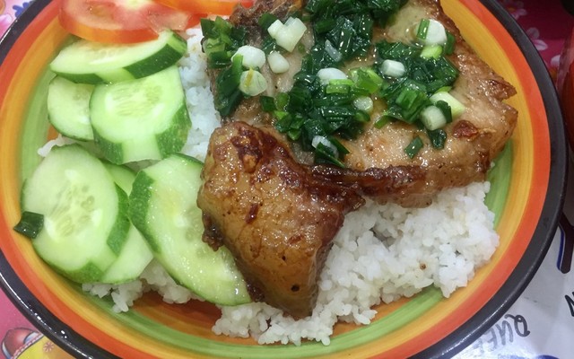 Cơm Tấm Sườn Nướng Mật Ong 39K