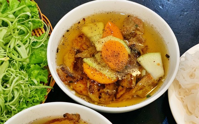 Mụi Mụi Quán - Bánh Canh Hẹ & Bún Chả Hà Nội