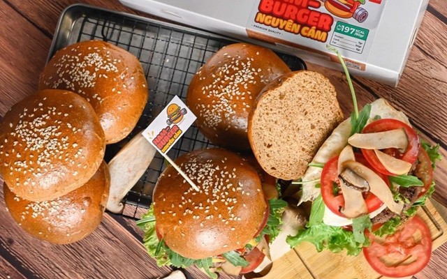 Bánh Mì Gạch Đỏ - Lạc Trung