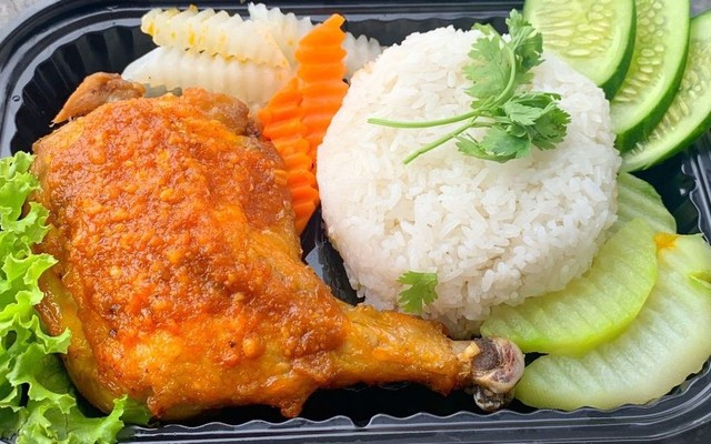 Cơm Gà & Cơm Sườn - Ngô Quyền