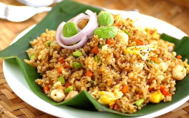 Cơm Bé Ba - Lý Thái Tổ