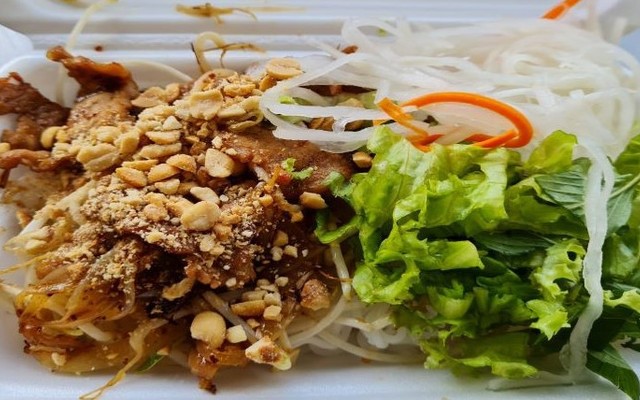 Đồ Ăn Sáng Cô Oanh - Bánh Mì & Bún Thịt Xào - An Khánh