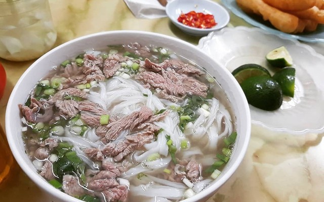 Huyền Lương - Phở Bò & Cơm Rang Giòn