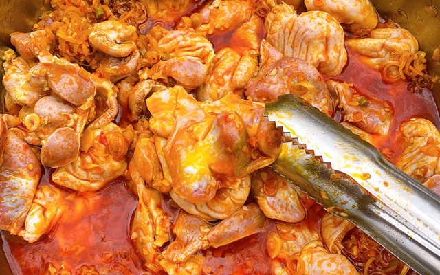 Ốc Quyên - Chân Gà Nướng Sa Tế