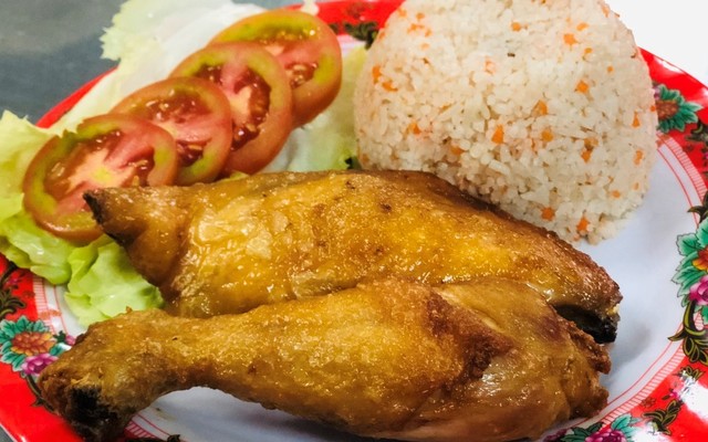 Quán 38 - Cơm Gà Xối Mỡ & Ăn Vặt