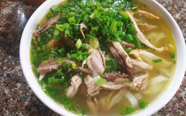 Phở Gà Đồi Tráng Kìm