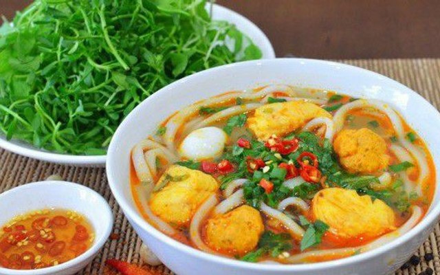 Bánh Canh Cá Lóc Hương Vị Huế