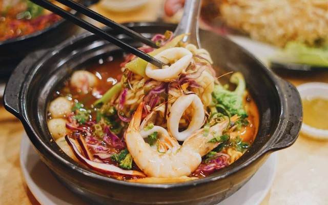 Mon - Trà Sữa, Mì Cay & Ăn Vặt