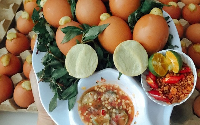 Trứng Gà Nướng Thái Lan & Ăn Vặt