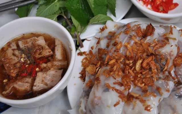 Bánh Cuốn Nóng, Cơm Gà Xối Mỡ Gia Bảo