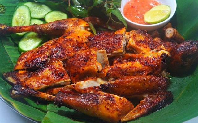 Gà Nướng Cô Ngân - Tân Hoà Đông