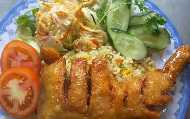 Cơm Gà Xối Mỡ Thiện Thảo