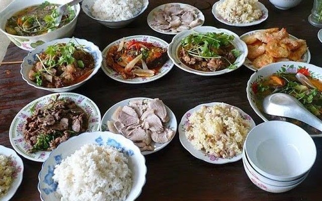 Quán Cơm Ngon Truyền Thống Loan