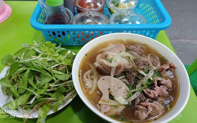 Quán Quỳnh - Hủ Tiếu, Bún Bò & Cơm Gà