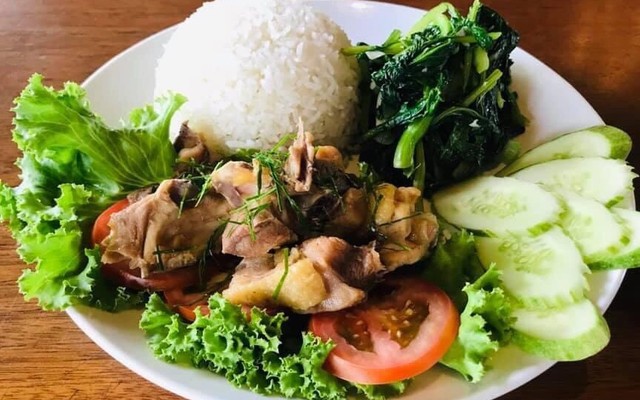 Cơm Tám 66 - Huỳnh Thúc Kháng