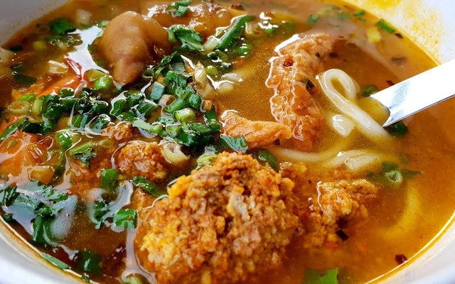 Bánh Canh Cua Trang - Phùng Văn Cung