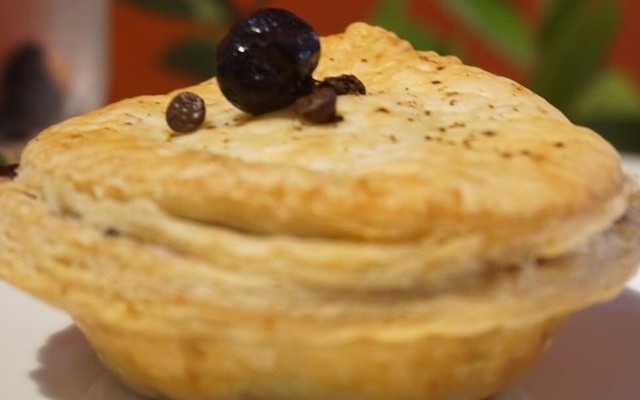 Mr. Pie Bakery - Nguyễn Cừ