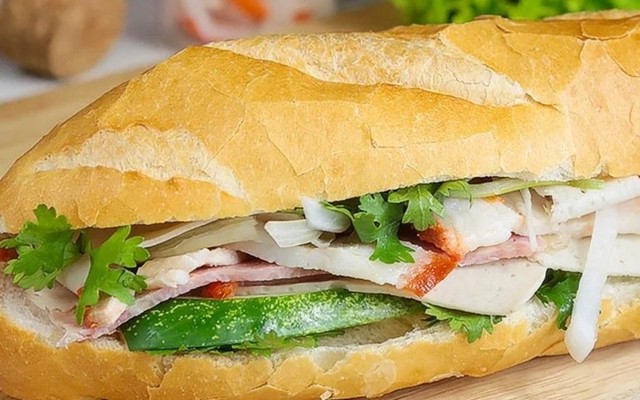 BÁNH MỲ B7 - Thành Công