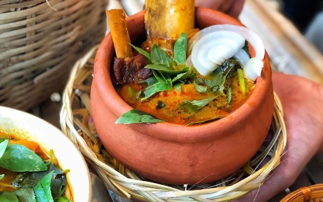 Bò Kho Niêu Ông Gánh