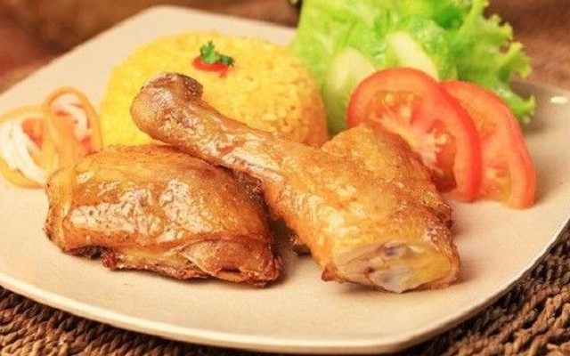Cơm Gà Xối Mỡ Phương Nghi