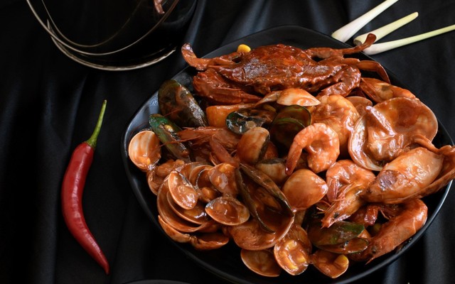 Pat Seafood And Grill