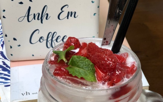 ANH EM COFFEE & MILKTEA