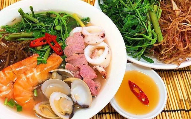 Bún Thái Và Bún Mắm Dung - Tản Đà