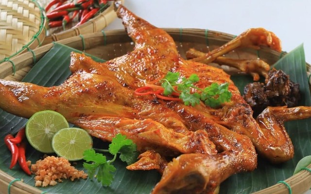 Quán 334 - Gà Nướng Muối Ớt