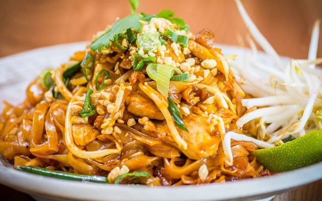 Pad Thái - Sky View - Trần Văn Trà