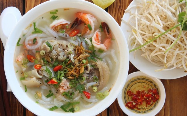 Bánh Canh Hủ Tiếu Bi Bo