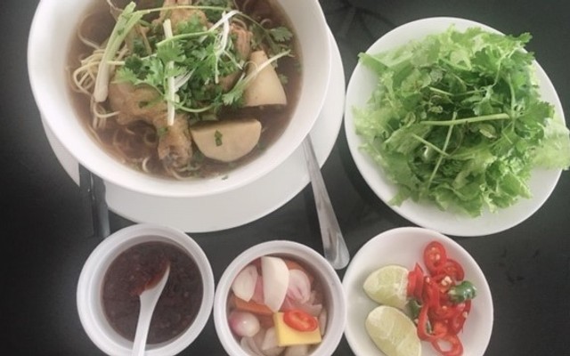 106 Thăng Long - Bún Cá Ngừ Ớt Xanh